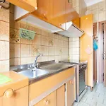Guesthost - With Balcony- M3 Maciachini