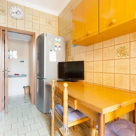 Guesthost - With Balcony- M3 Maciachini * ミラノ